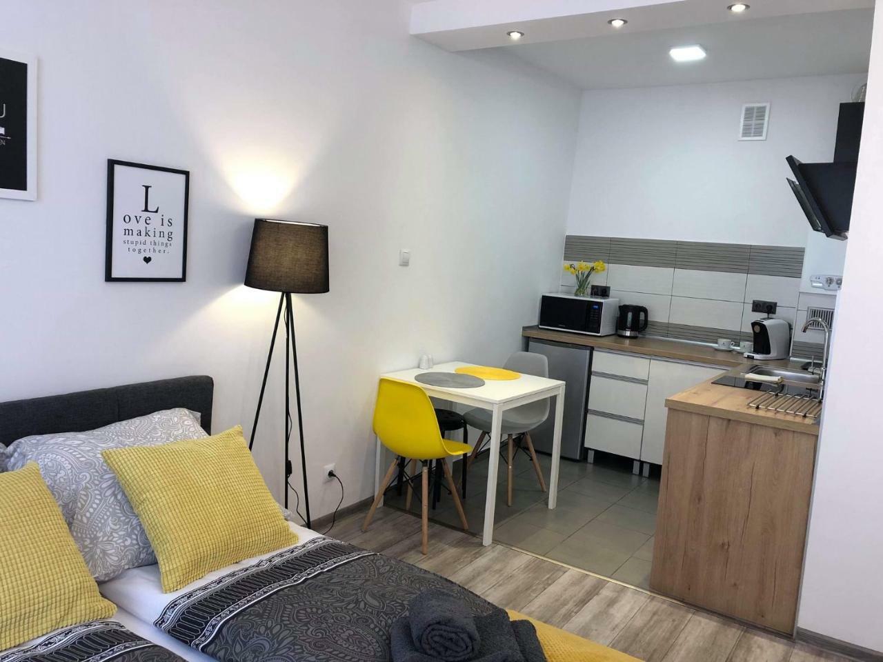 Apartament Szczesliwa 13 - Plac Ratuszowy Jelenia Gora Ngoại thất bức ảnh