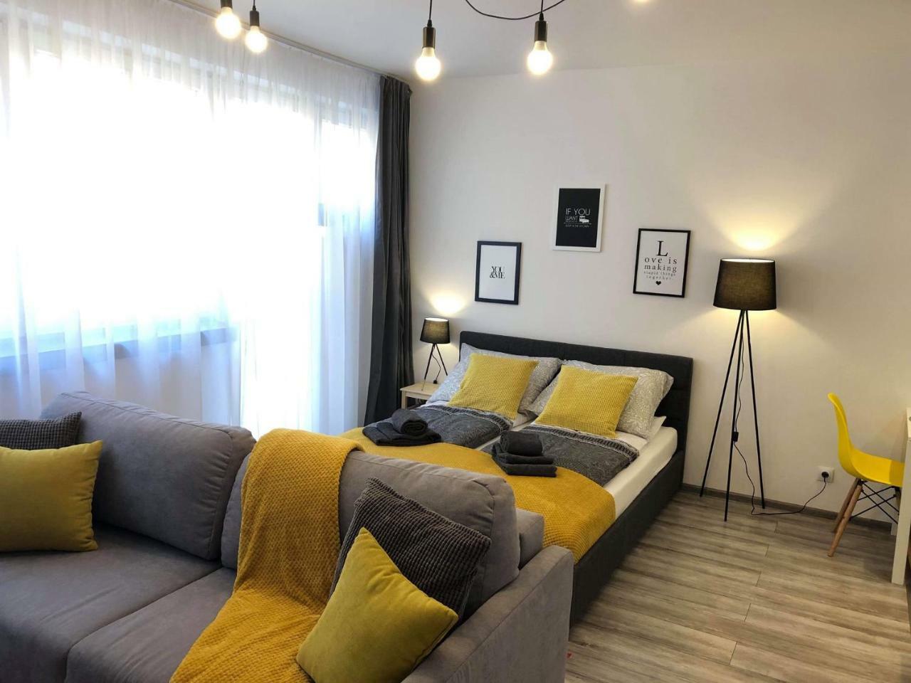 Apartament Szczesliwa 13 - Plac Ratuszowy Jelenia Gora Ngoại thất bức ảnh