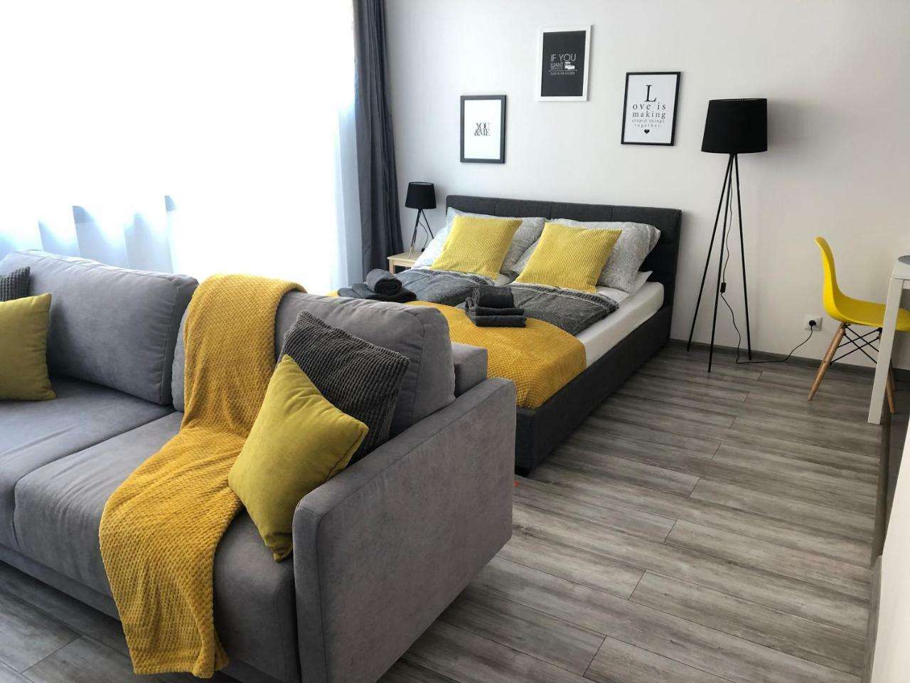 Apartament Szczesliwa 13 - Plac Ratuszowy Jelenia Gora Ngoại thất bức ảnh