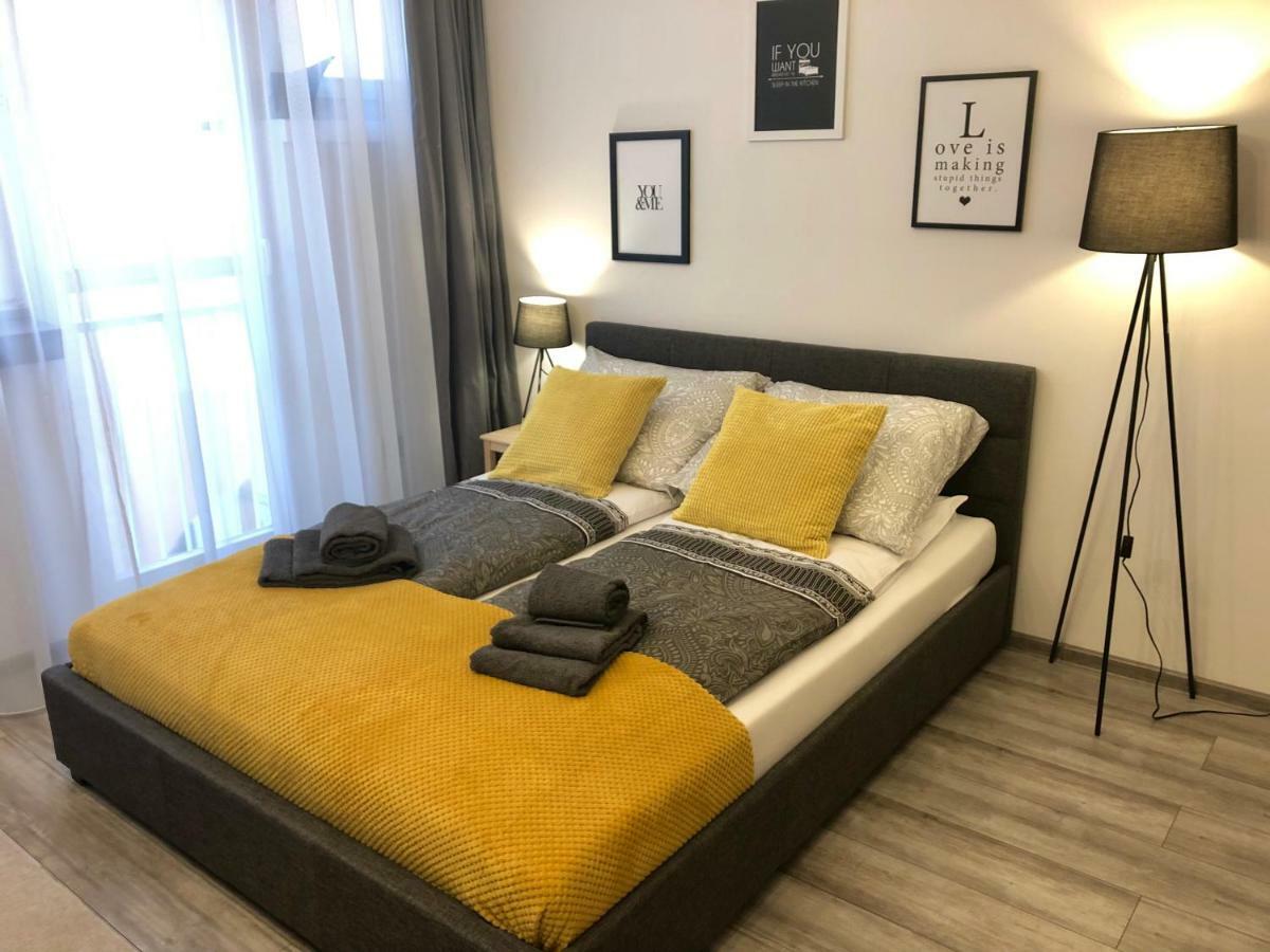 Apartament Szczesliwa 13 - Plac Ratuszowy Jelenia Gora Ngoại thất bức ảnh